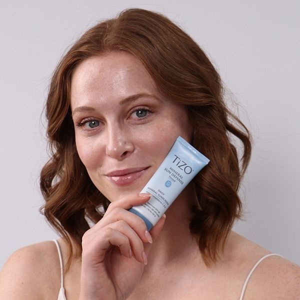 Kem chống nắng TiZO có dùng được cho da nhạy cảm không?